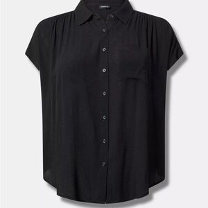 Torrid Women's Black Button-Up Top NWT size 3 Washable Gauze